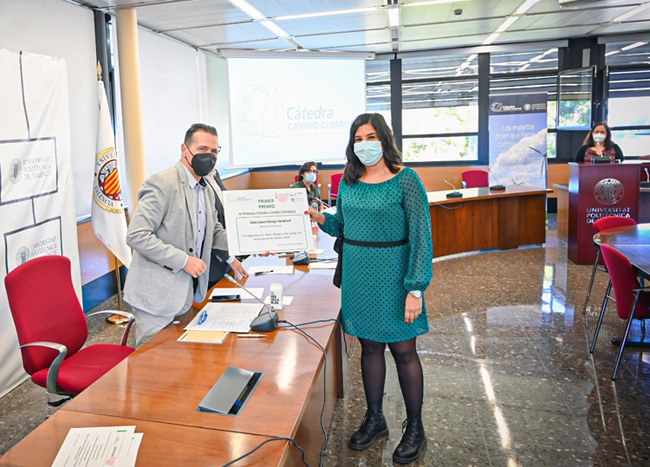 Uxia recibe el premio a la mejor Tesis Doctoral sobre Cambio Climático en el Arco Mediterráneo Español